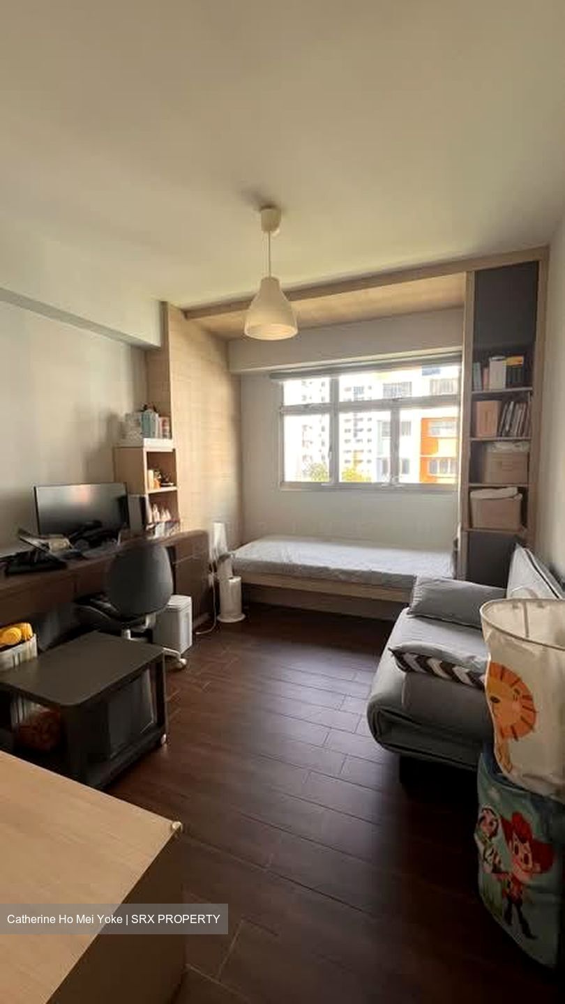 Blk 426C Floral Spring @ Yishun (Yishun), HDB 4 Rooms #555702241